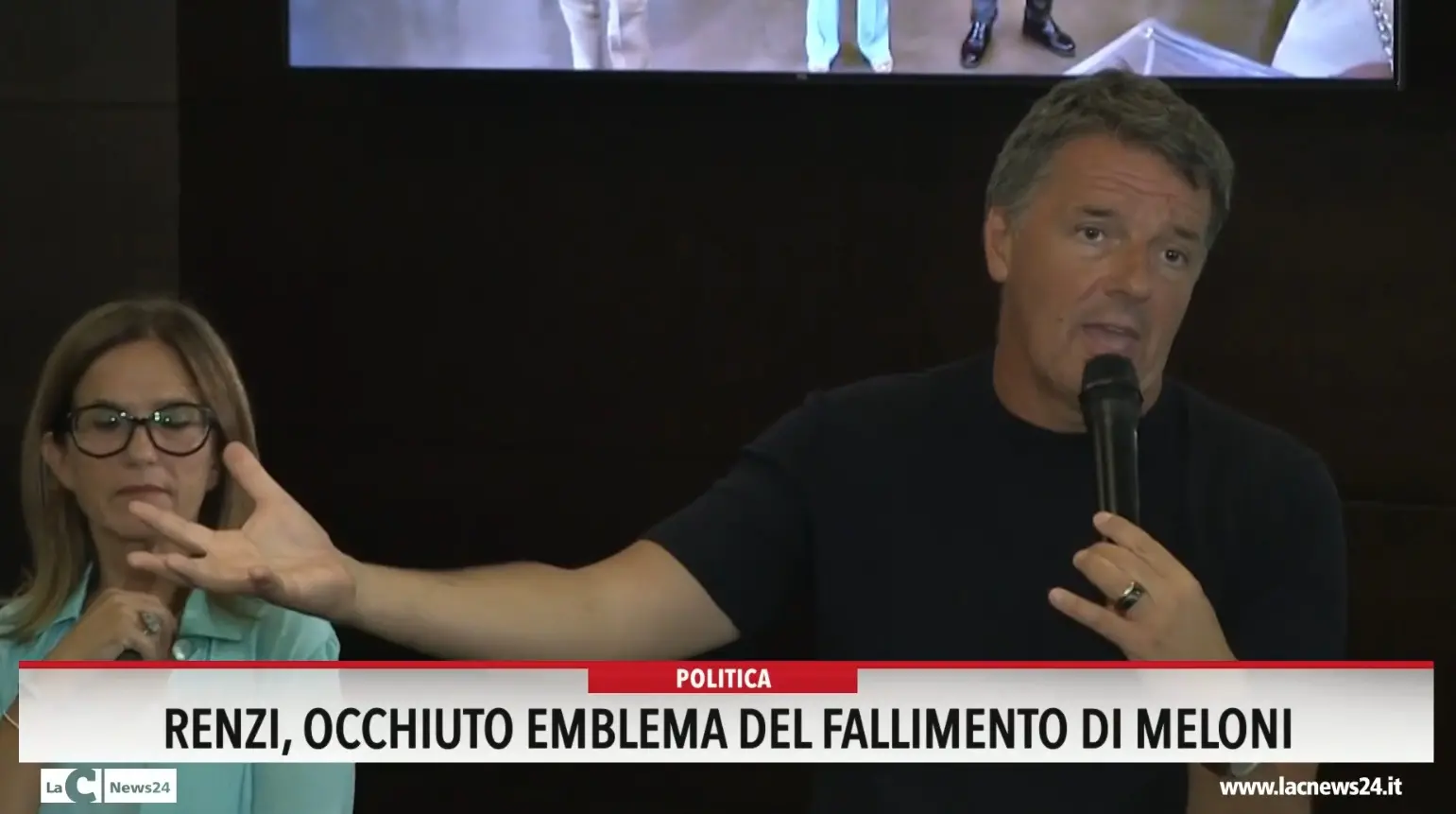 Renzi a Cosenza: «Occhiuto emblema del fallimento di Meloni»