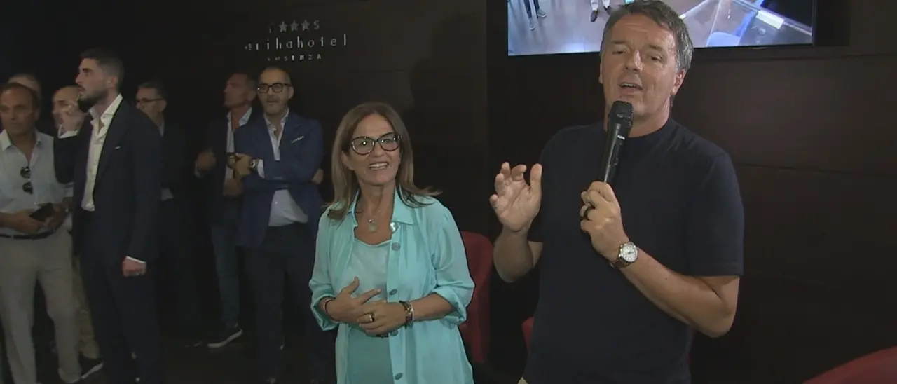 Regionali, l'affondo di Renzi: «Occhiuto? Senza le dimissioni i suoi alleati non lo avrebbero ricandidato...»\n