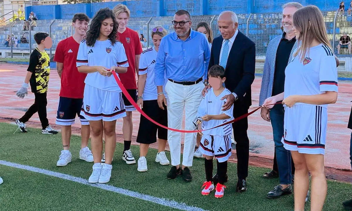 Caruso alla presentazione della scuola calcio del Cosenza Calcio: «Resto distante da Guarascio»\n