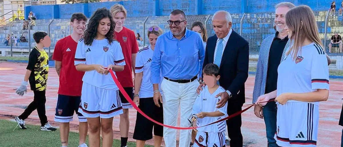 Caruso alla presentazione della scuola calcio del Cosenza Calcio: «Resto distante da Guarascio»\n