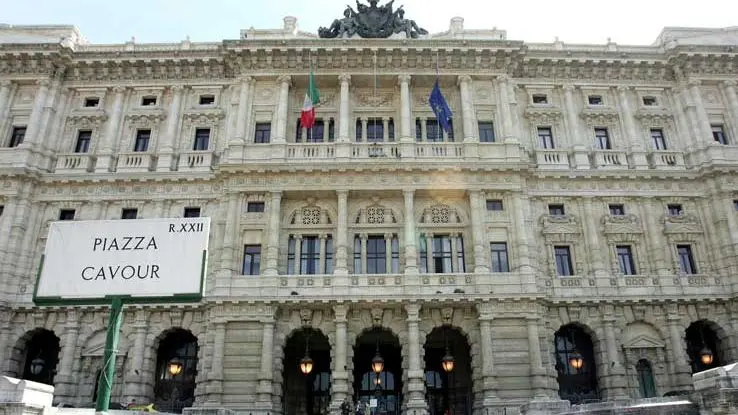Cassazione, il calabrese D’Ascola verso la presidenza mentre il Csm è attraversato da tensioni e spaccature\n