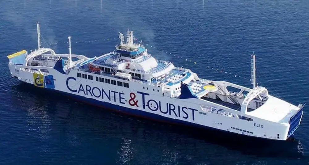 Prezzi dei traghetti tra Calabria e Sicilia, confermata la maxi multa da 3,7 milioni a Caronte & Tourist\n\u00A0\n