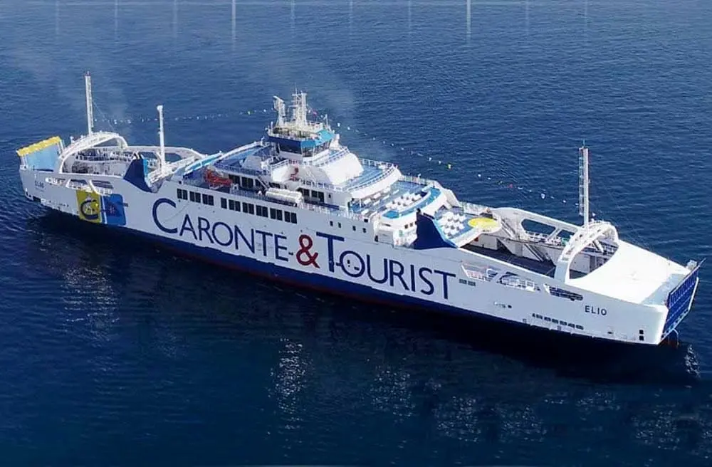 Prezzi dei traghetti tra Calabria e Sicilia, confermata la maxi multa da 3,7 milioni a Caronte & Tourist\n\u00A0\n
