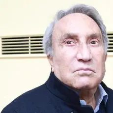 È morto Emilio Fede, l’ex direttore del Tg4 e del Tg1 aveva 94 anni\n