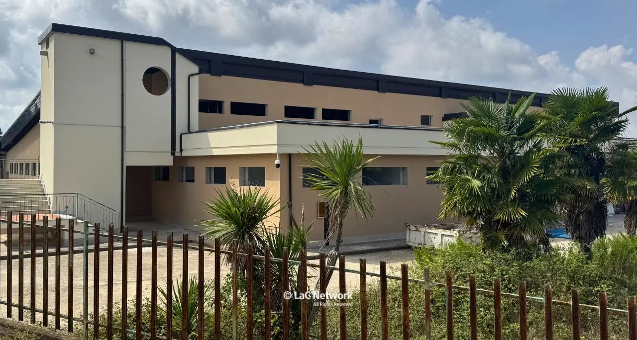 Piscina comunale di Vibo vicina alla riapertura dopo anni di stop, Monteleone: «Operativa a inizio 2026»\n