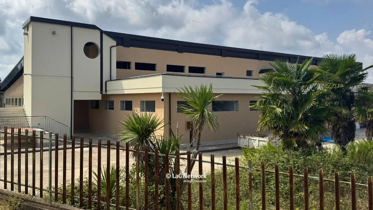 Piscina comunale di Vibo vicina alla riapertura dopo anni di stop, Monteleone: «Operativa a inizio 2026»\n