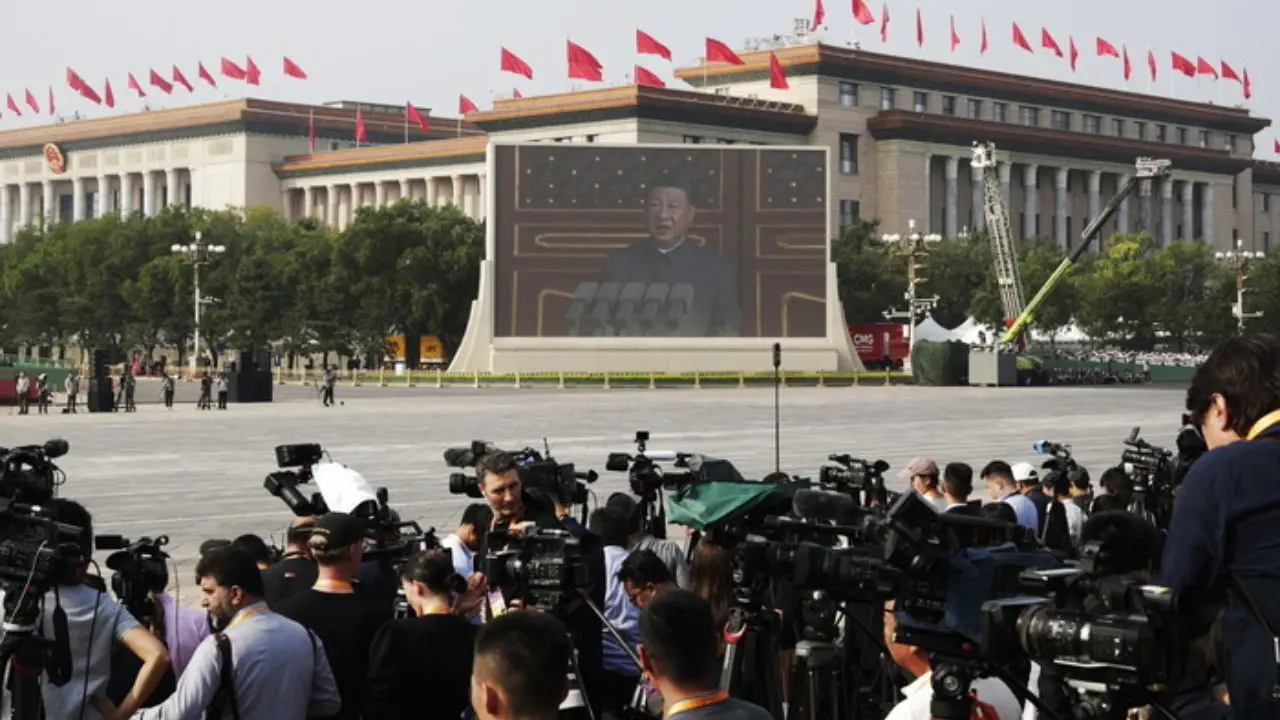 Xi:\u00A0«Il mondo deve scegliere tra la pace e la guerra»\n