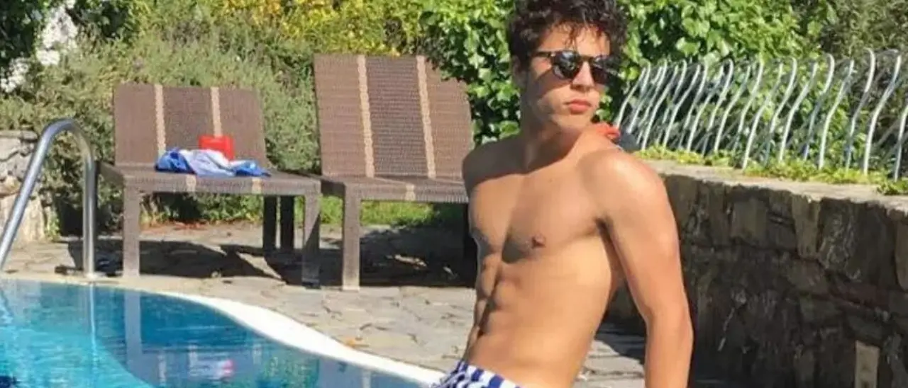 Processo a Grillo Junior,\u00A0morto tragicamente il figlio del giudice che presiede il collegio:\u00A0slitta la sentenza