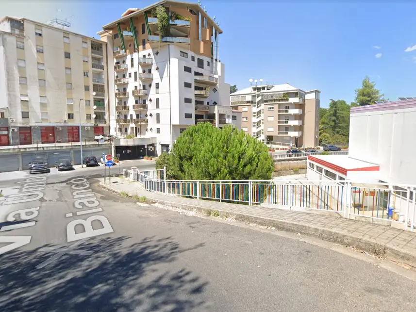 Cosenza, residenti contro la chiusura del parcheggio di via Aldo Moro
