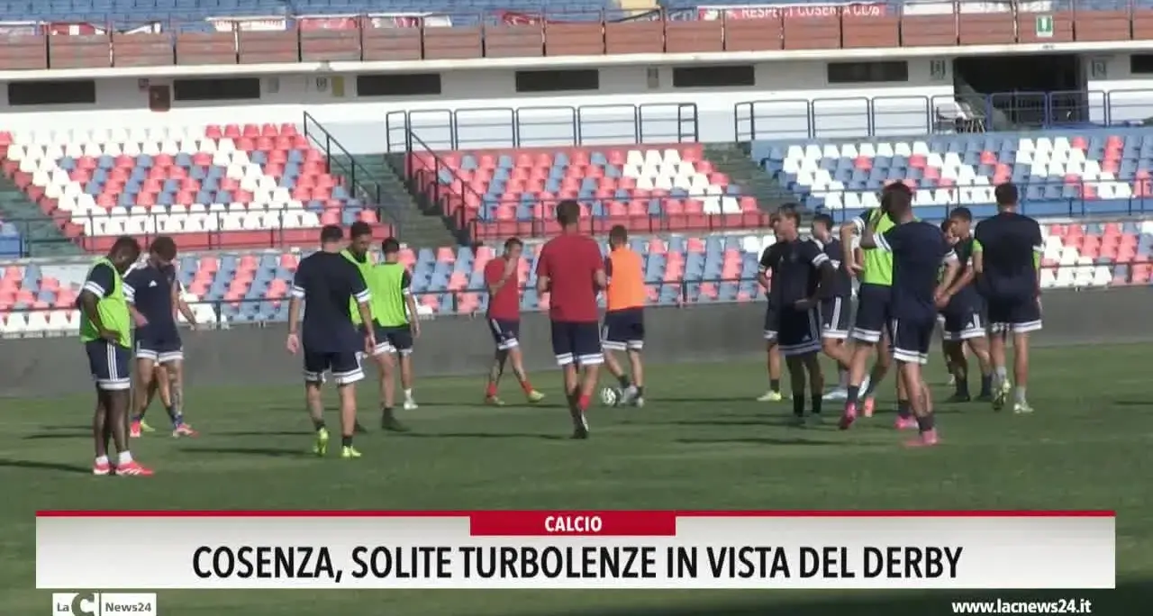 Cosenza, solite turbolenze in vista del derby