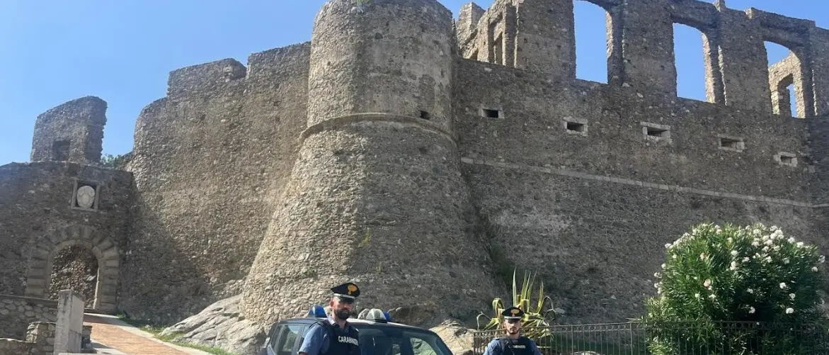 Minacce\u00A0social contro i familiari, nel Catanzarese 55enne\u00A0 finisce ai domiciliari\n