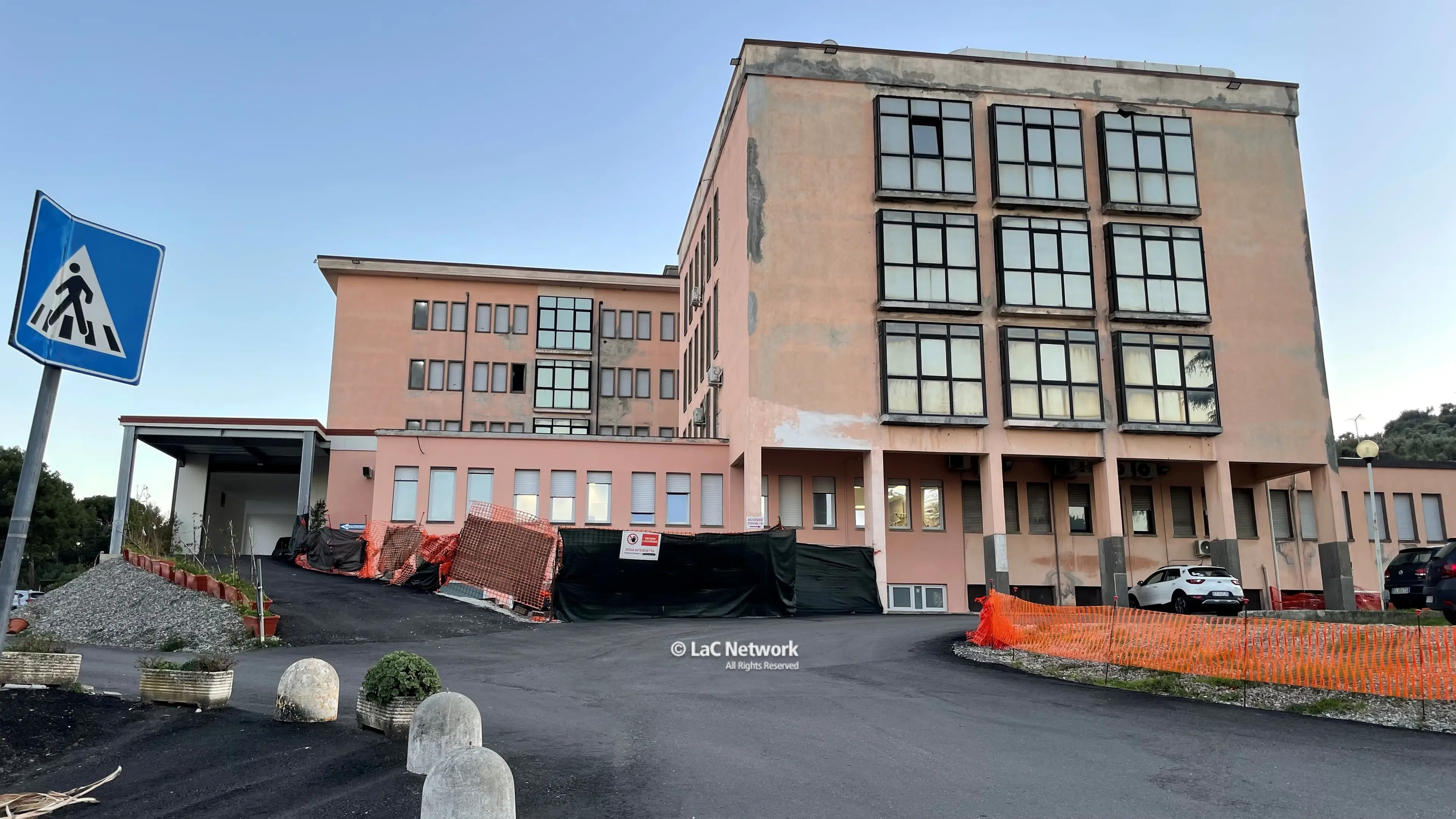 Consultorio di Cariati bloccato: manca l’ostetrica e il servizio si ferma