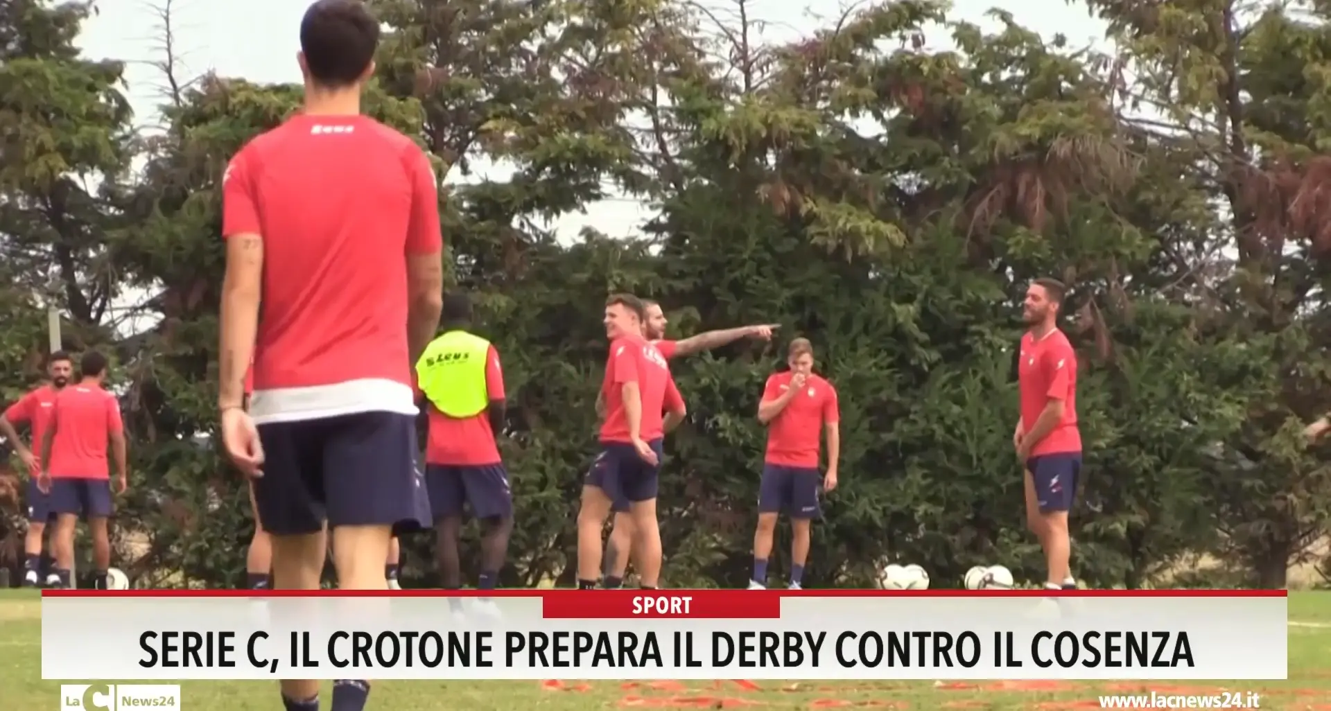 Serie C, il Crotone prepara il derby contro il Cosenza
