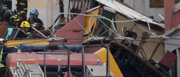 Tragedia a Lisbona, deraglia la funicolare: 15\u00A0morti e almeno 20 feriti tra cui una donna italiana\n