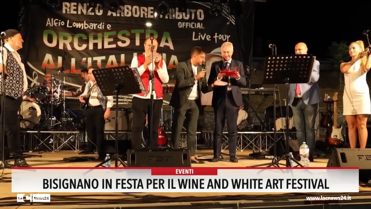 Bisignano in festa per il Wine and white art festival