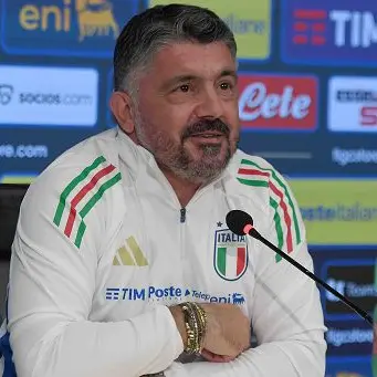Gattuso debutta con l’Italia: «Emozionarmi? All’inno guardando i miei genitori in tribuna,\u00A0penserò a mia sorella»\n