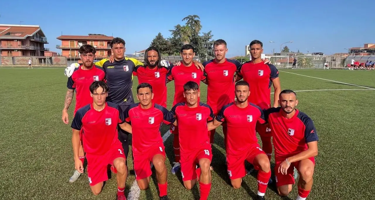 Serie D, domenica si parte. La Vibonese ospita il Paternò, Caiazza: «Gara difficile, vogliamo fare bene»\n