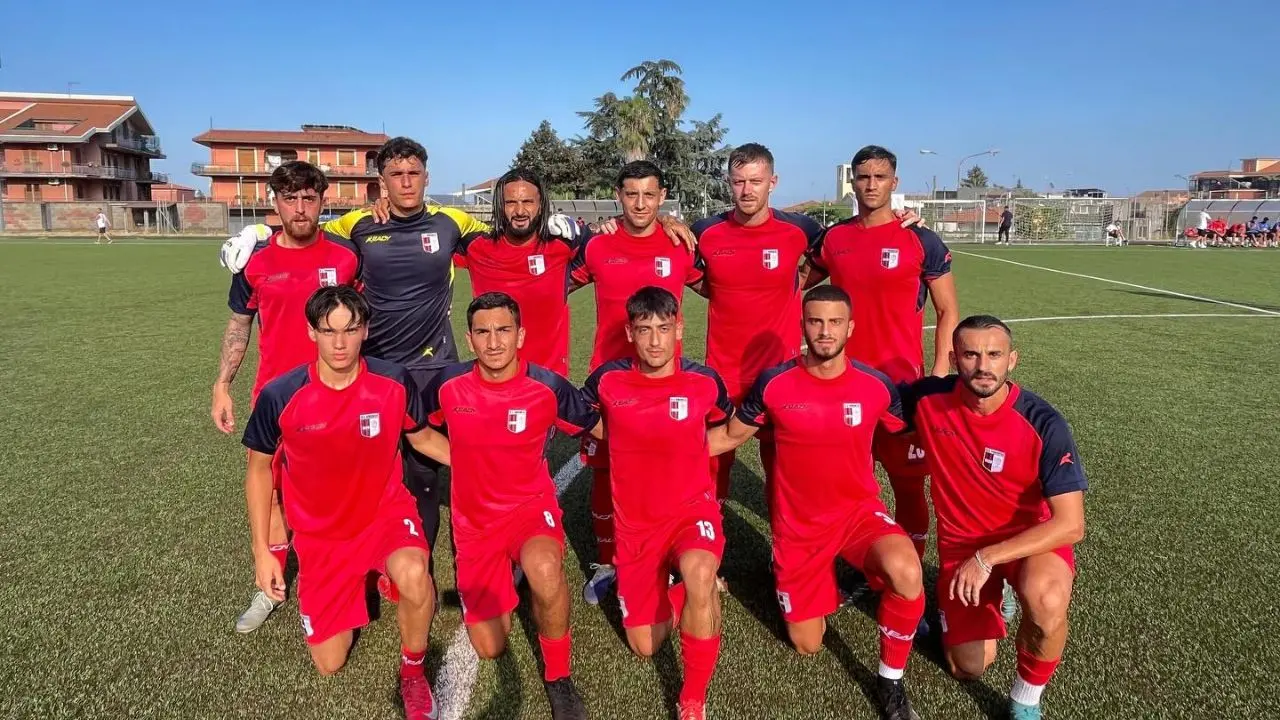 Serie D, domenica si parte. La Vibonese ospita il Paternò, Caiazza: «Gara difficile, vogliamo fare bene»\n