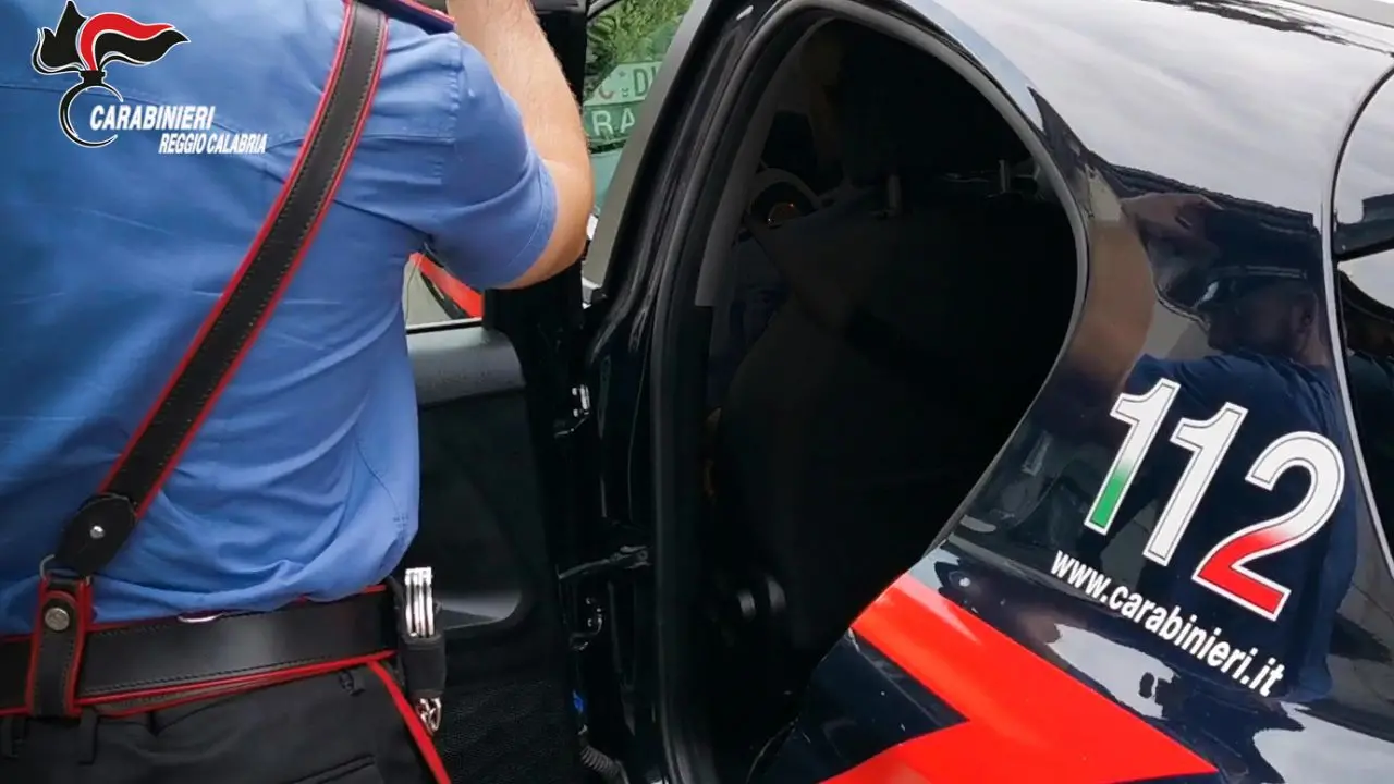 Maltrattava una donna invalida nel Reggino, scatta il divieto di avvicinamento per un 40enne\n