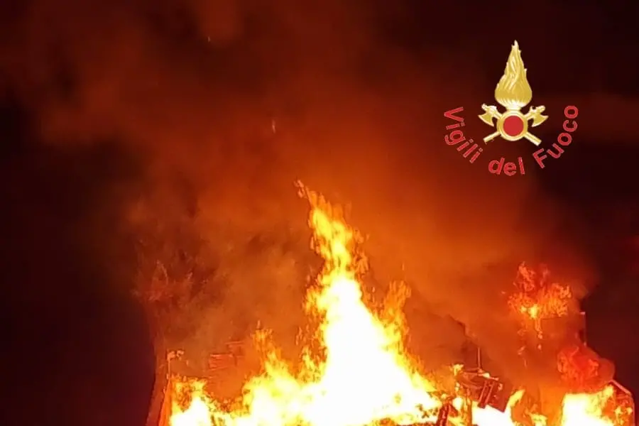Fiamme a Sellia