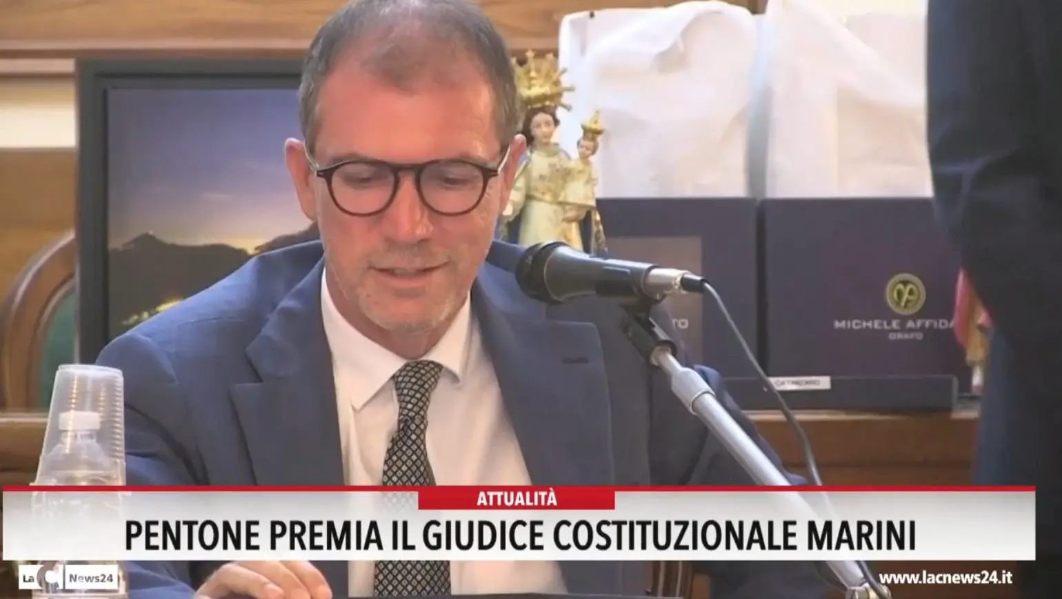 Pentone premia il giudice costituzionale Marini