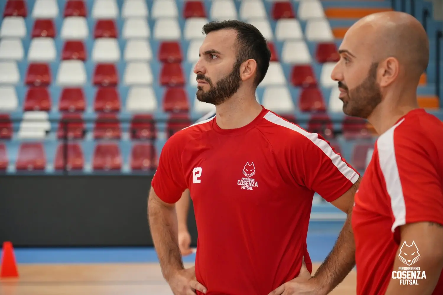 Pirossigeno Cosenza, convocazione in Nazionale per il portiere Parisi. Stasera amichevole con il Città di Acri\n