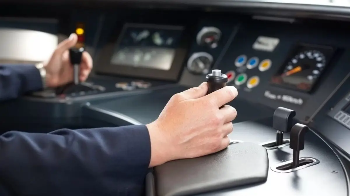 Trenitalia offre lavoro per macchinisti in Calabria