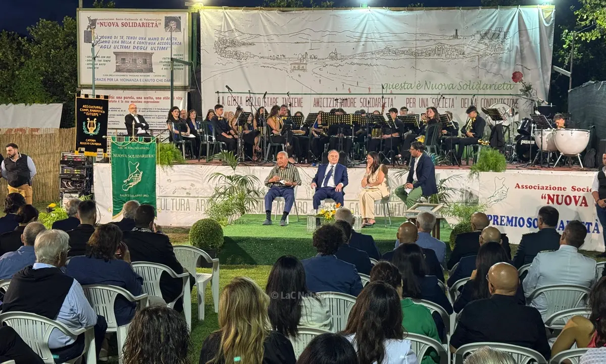 Gratteri premiato per la prima volta a Reggio Calabria: «Qui Procura fondamentale per il contrasto alla ‘ndrangheta»
