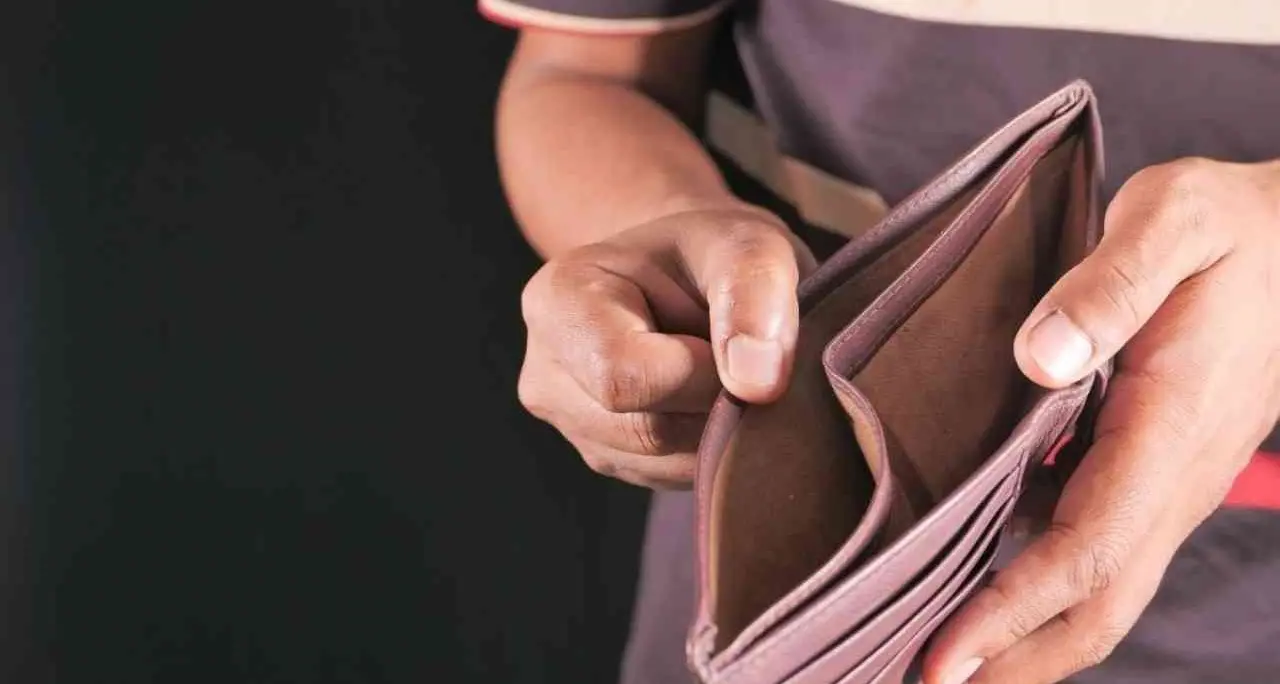 La Calabria tra le regioni più povere d’Italia: il 77% guadagna meno della media. I più ricchi (e i più tassati) risiedono a Milano\n