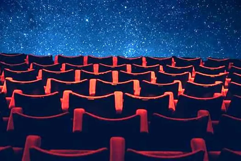 A Cosenza arriva il cinema in piazza: doppio appuntamento con\u00A0Cristiano Caccamo, Giacomo Triglia e\u00A0Peppe Voltarelli