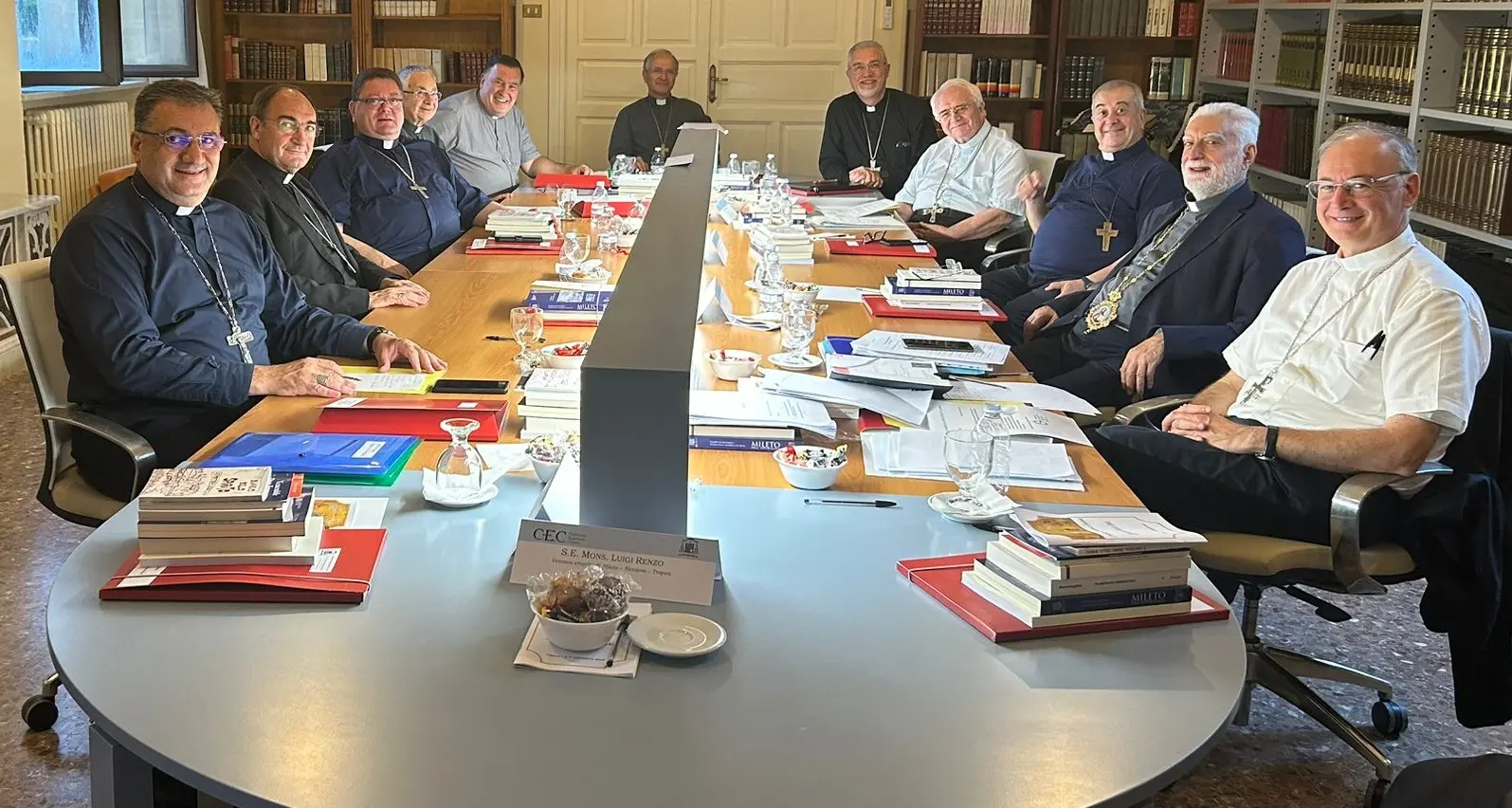 Mancati festeggiamenti della Madonna di Polsi,\u00A0la Conferenza episcopale calabra al fianco di monsignor Oliva dopo le minacce\n