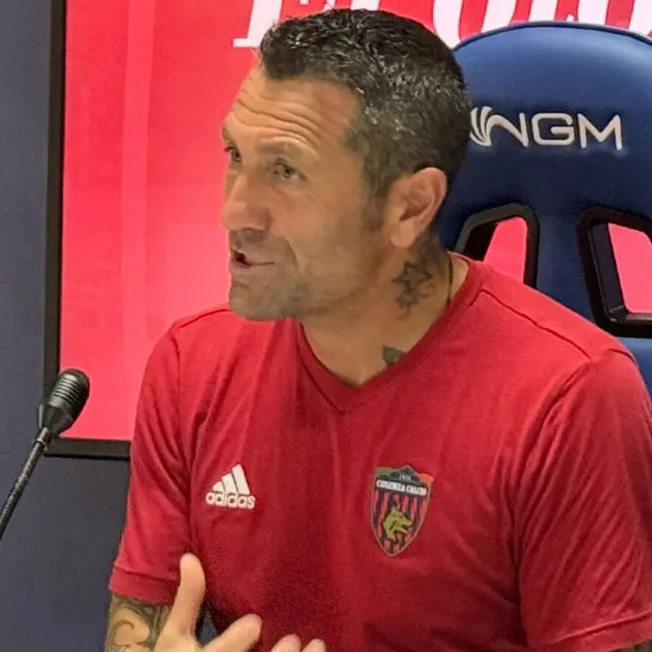 Crotone-Cosenza, Buscè:\u00A0«Ci aspetta un campo difficile e dobbiamo essere concentrati»