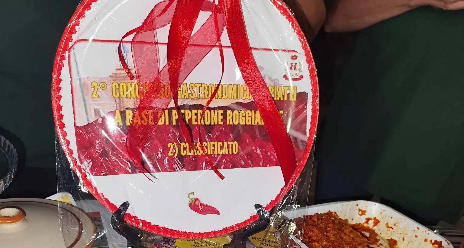 Roggiano Gravina celebra il re “pipazza”: degustazioni e show cooking per la Festa del peperone\n