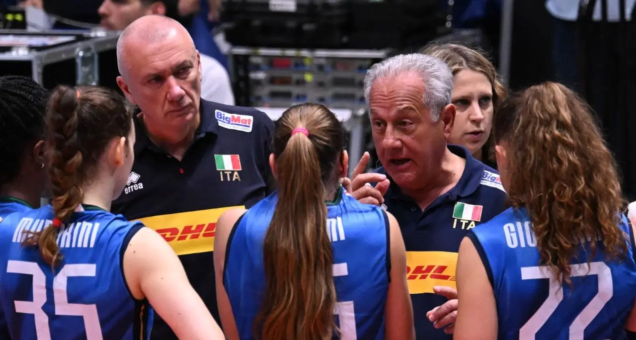 Volley, l’Italia di Velasco è sul tetto del mondo: battuta la Turchia di Santarelli al quinto set