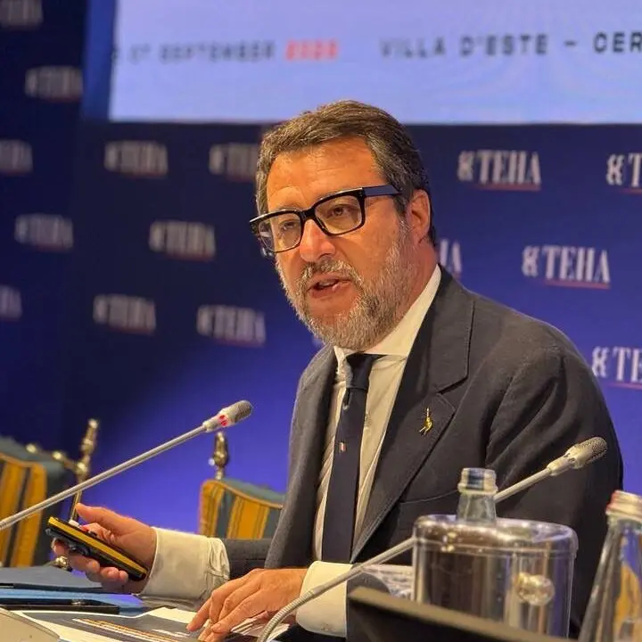 Salvini a Cernobbio: «Rottamazione delle cartelle e tassa alle banche, così daremo ossigeno all’Italia»\n