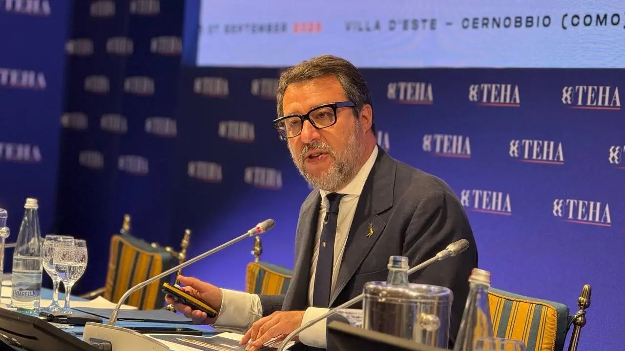 Salvini a Cernobbio: «Rottamazione delle cartelle e tassa alle banche, così daremo ossigeno all’Italia»\n