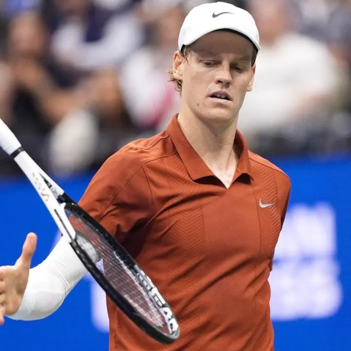 Tennis, Sinner abdica a New York: Alcaraz vince gli Us Open e torna numero uno al mondo\n