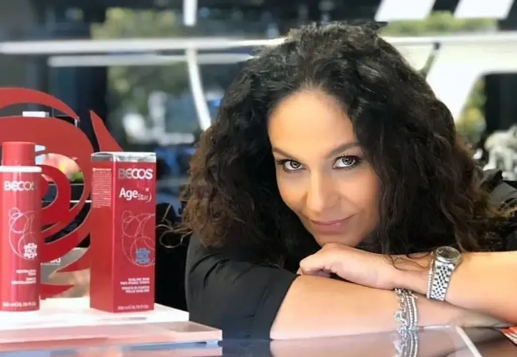 Alessandra Vena, la make-up artist calabrese che illumina i volti protagonisti del red carpet della mostra del Cinema di\u00A0Venezia\n\n\u00A0\n