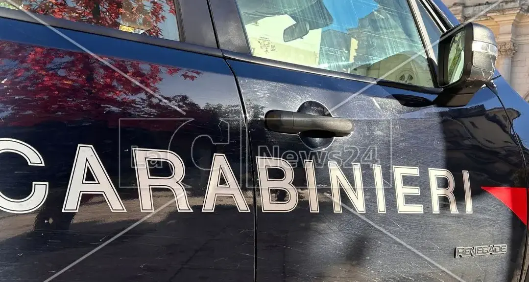 Insulti e minacce di morte all’ex compagna: 43enne arrestato a Petilia Policastro\n