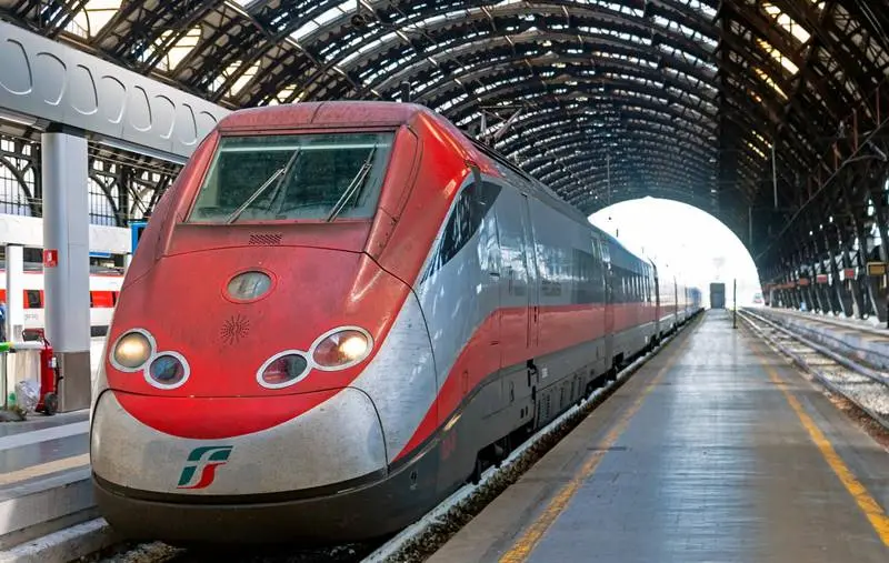 Elezioni in Calabria, Borrelli: «Non attivati gli sconti sui treni. Voto a rischio per i fuorisede»\n