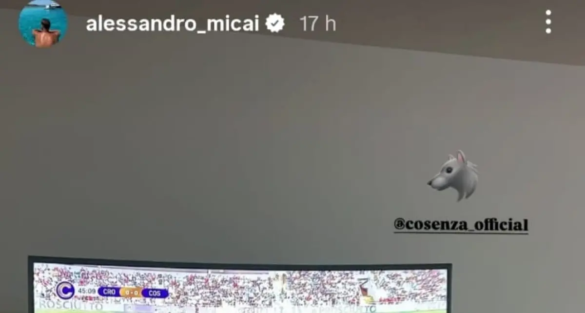 Micai, cuore Cosenza: il portiere davanti alla tv per il derby