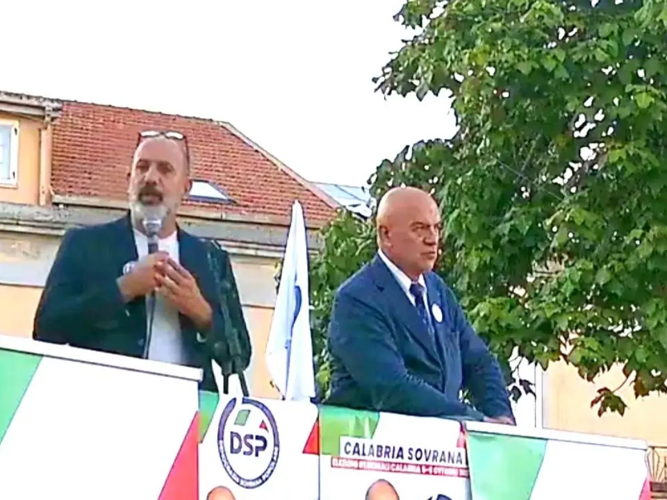 Regionali, Toscano a Gioia Tauro: «Occhiuto e Tridico facce della stessa medaglia, noi siamo il popolo contro le élite»