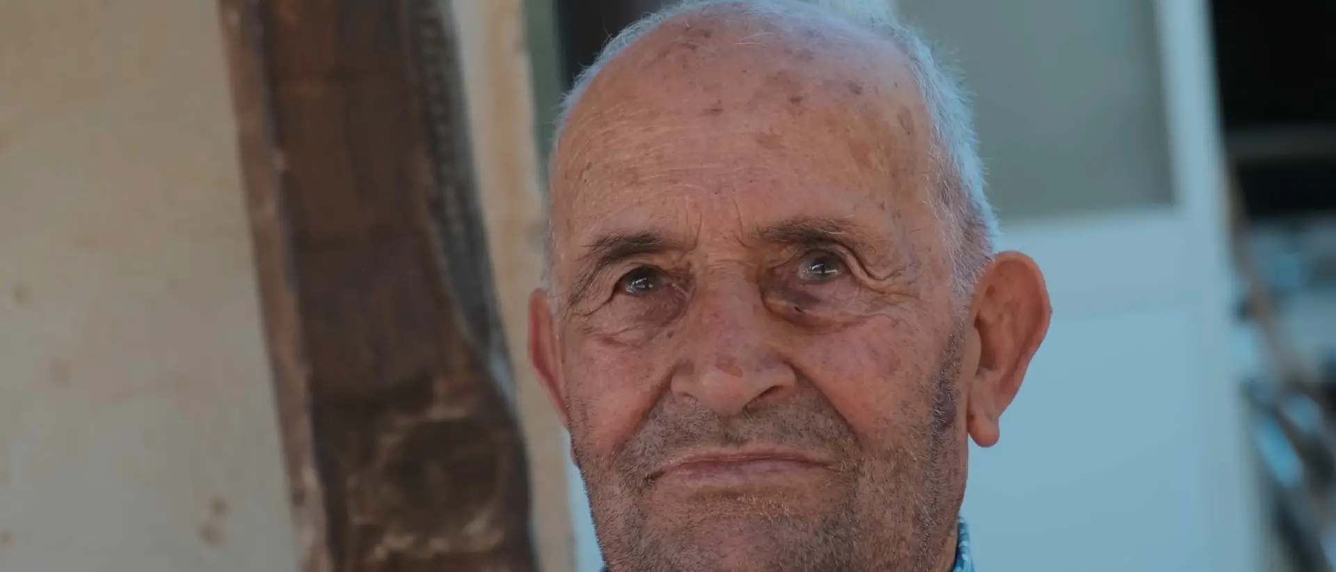 Novant’anni tra boschi e pascoli, una vita da pastore per Tommaso: «La natura è la perfezione di Dio,\u00A0noi l’abbiamo calpestata»