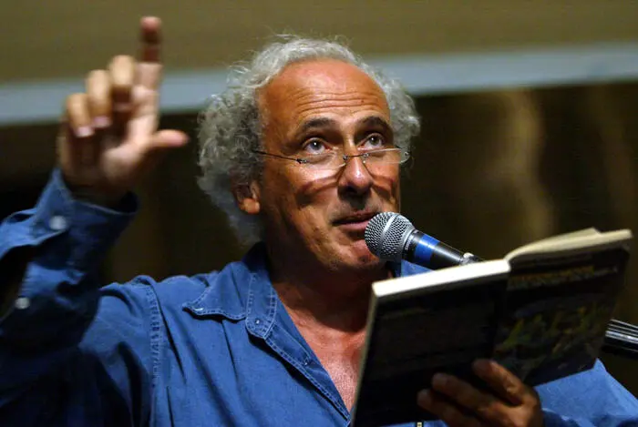 L’Italia piange Stefano Benni, maestro di parole, ironia e immaginazione\n