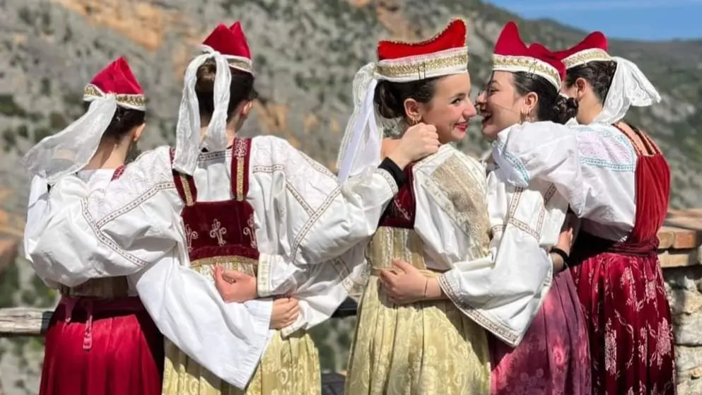 Lo spopolamento delle aree interne minaccia la cultura arbëreshë: la sfida dei borghi per la sopravvivenza\n