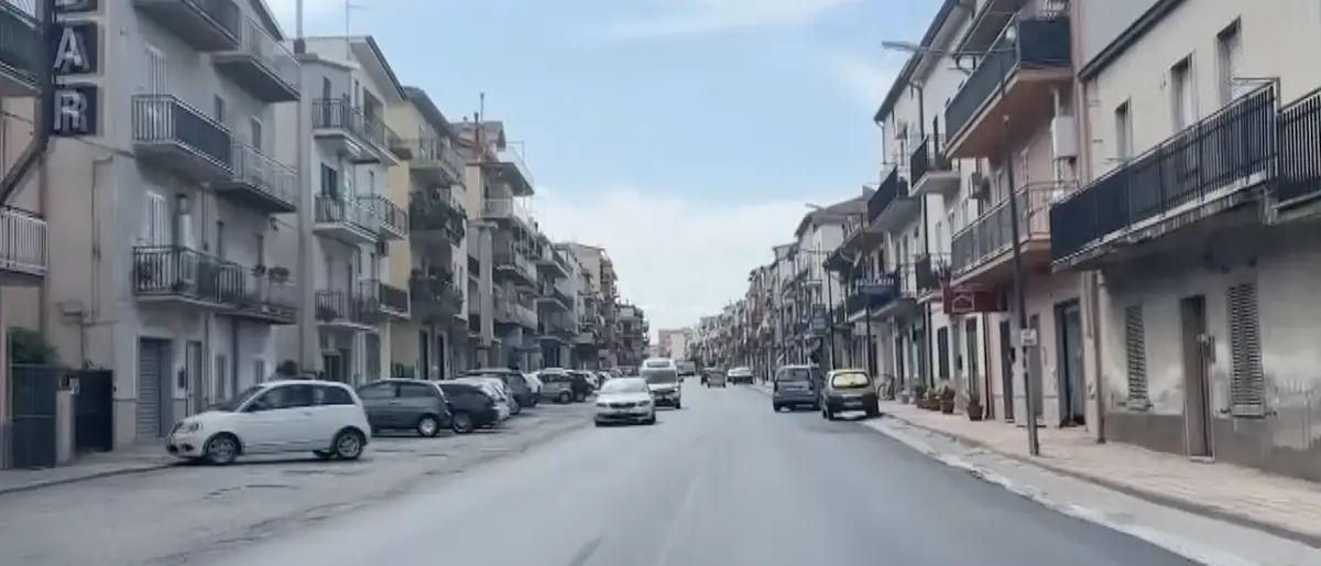 Oltre 700 vittime in 30 anni: la Statale 106 resta un’emergenza ignorata mentre\u00A0Crosia è in lacrime per Giovanni