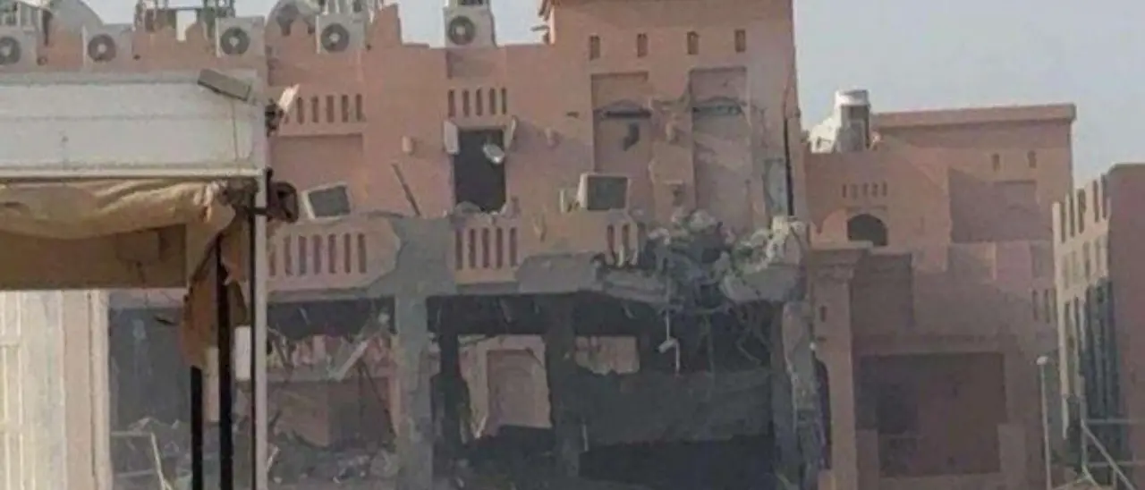 Raid israeliano a Doha: «Colpito il vertice di Hamas». Ma l’organizzazione smentisce: «I leader sono sopravvissuti»\n