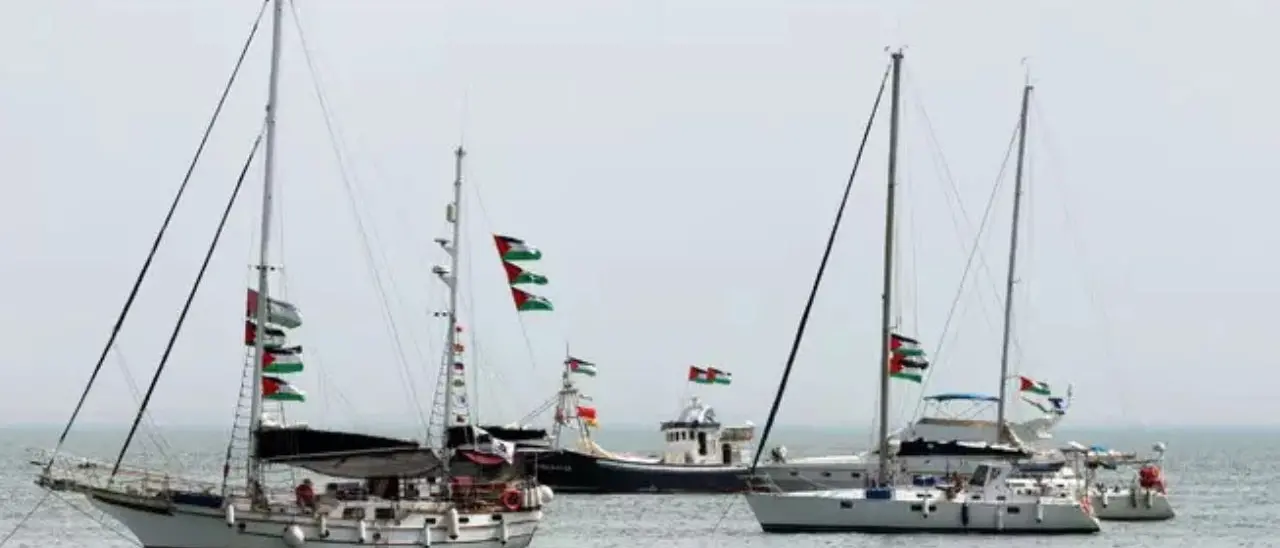 Global Sumud Flotilla, un’altra barca colpita nella notte da un drone\n