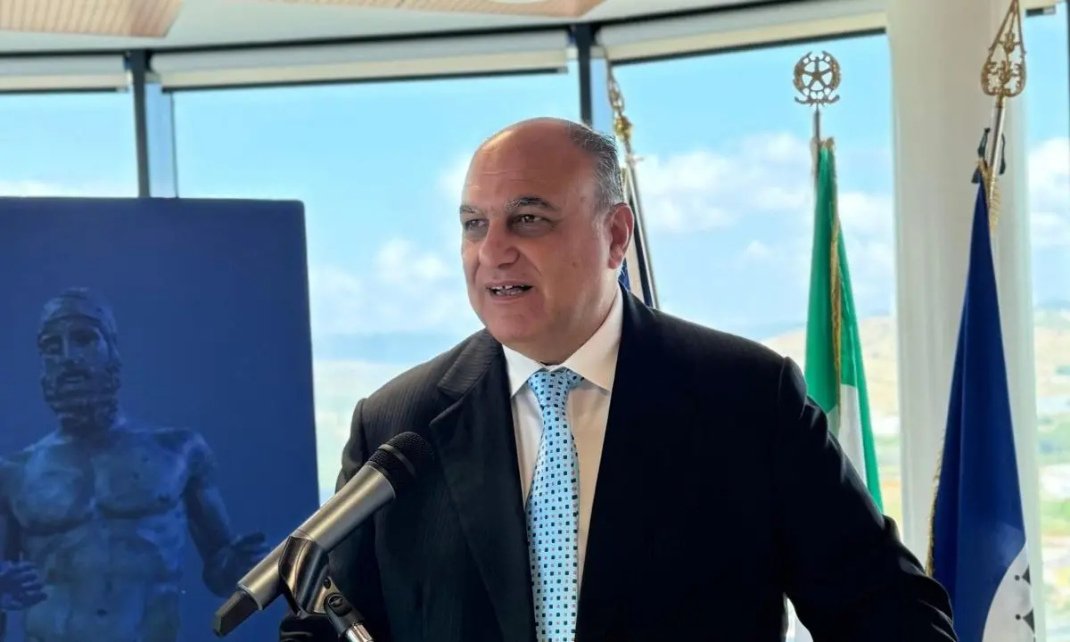 Turismo, Calabrese: «Settore in crescita. Tridico verifichi i numeri prima di spararli a caso»\n