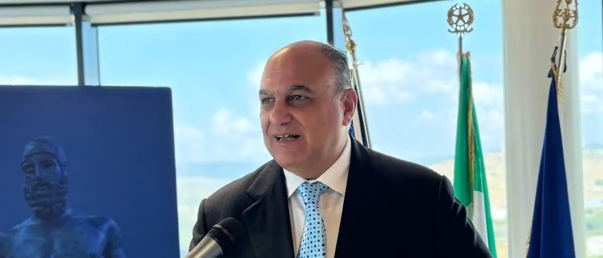 Turismo, Calabrese: «Settore in crescita. Tridico verifichi i numeri prima di spararli a caso»\n